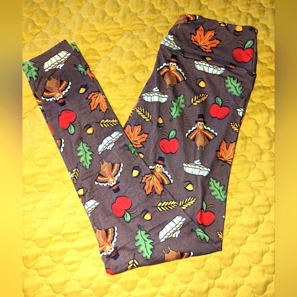 CP Designs leggings